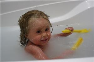 Tiny Bubbles and Oxygen Relieve Toddler’s Rare Skin Condition through New Bathing Technology